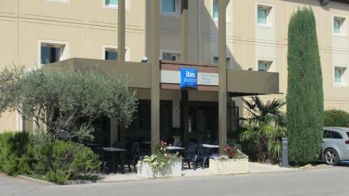 Гостиница Ibis Budget Aix Le Canet