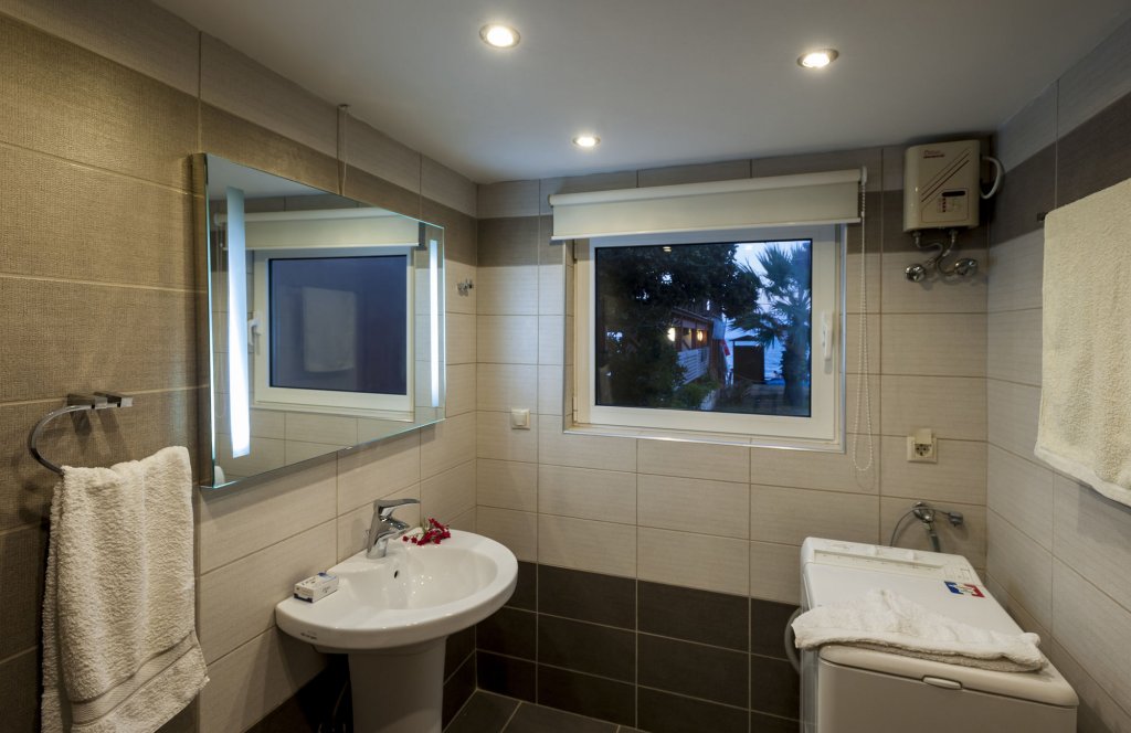 Фото Sea Front Villas