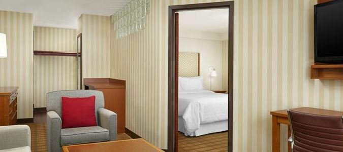 Фото Four Points by Sheraton Edmonton South