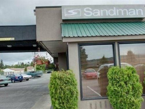 Гостиница Sandman Hotel Terrace в Террасе