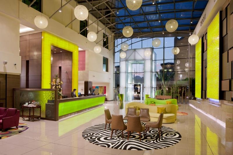 Фото Traders Hotel, Qaryat Al Beri, Abu Dhabi