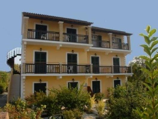 Фото Potamos Apartments