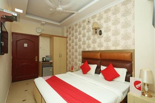 Фото Oyo 13355 Grest Hotel