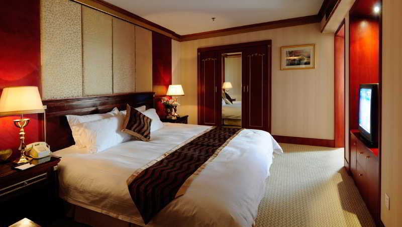 Фото Golden Port Hotel