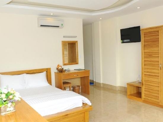 Фото My Phuoc Hotel