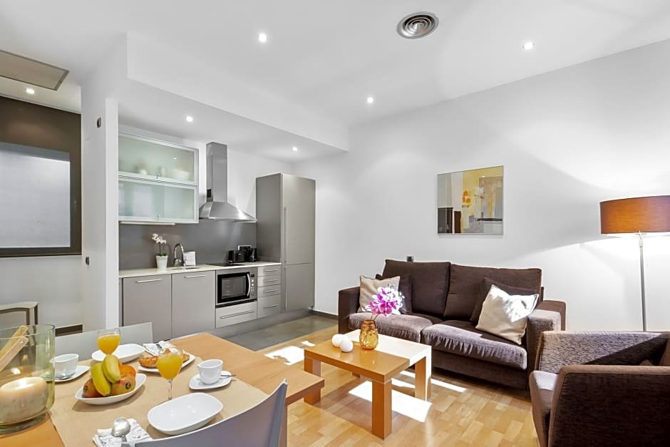 Фото Fisa Rentals Ramblas Apartments