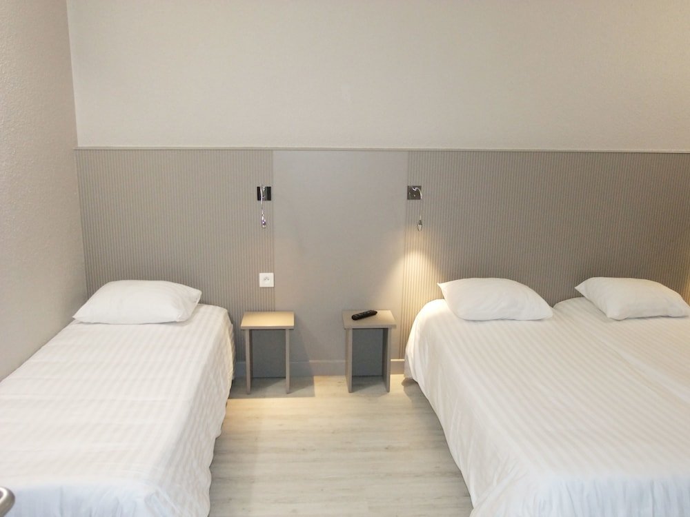 Фото Brit Hotel Lille Centre