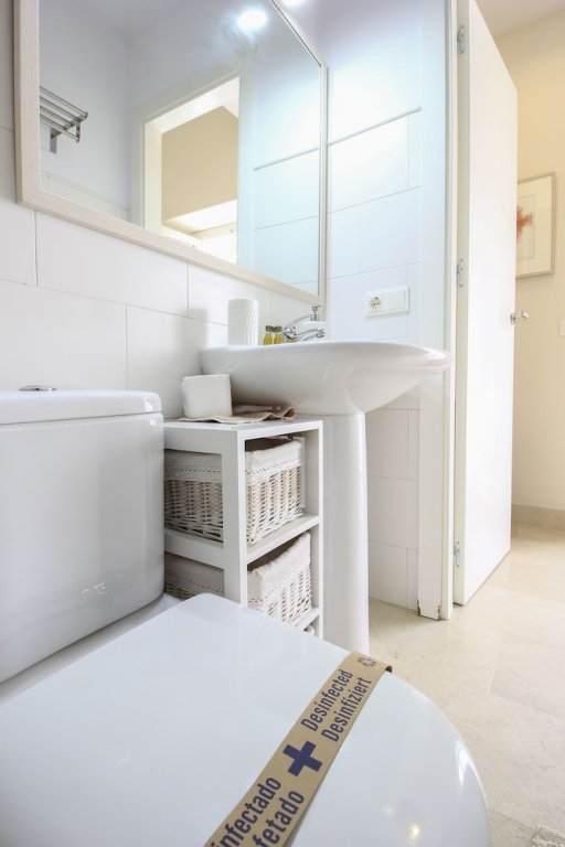 Фото Wish-Suite San Luis de Sevilla Apartment