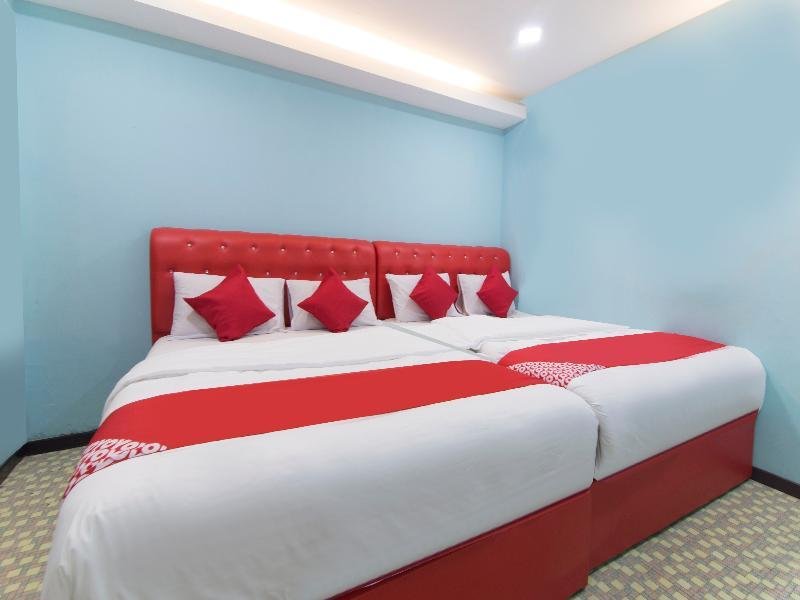 Фото Oyo 1136 Pd Star Hotel