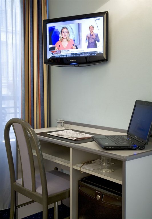 Фото Hotel Saphir Grenelle