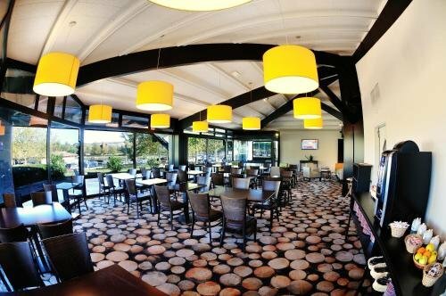 Гостиница Relais Fasthotel La Couchée Avignonet