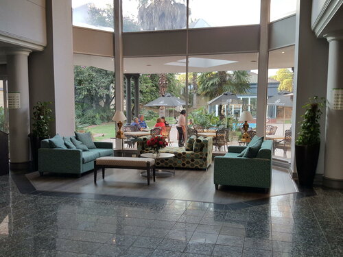 Внешний вид отеля Holiday Inn Johannesburg Airport в Йоханнесбурге, фото 2