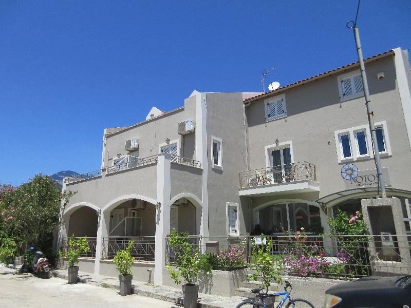 Фото Notos Luxury Studios