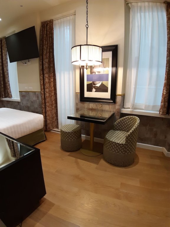 Фото The Talent Hotel