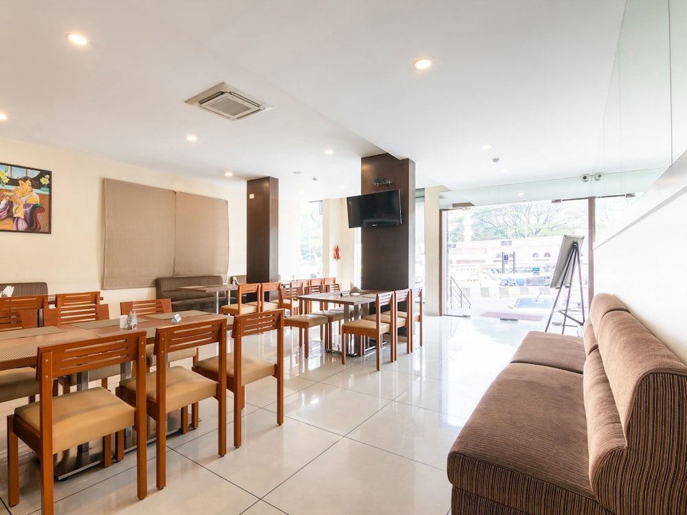 Фото Capital O 28398 Mysore Gate