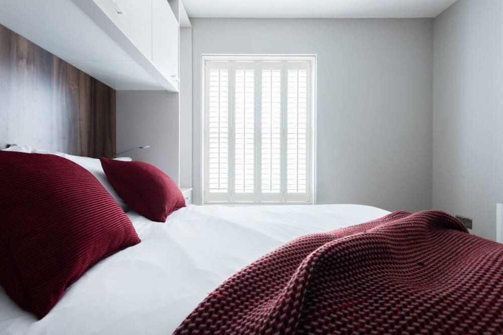Фото The Escalier Mews - Stunning 3bdr Mews Home Flooded with Natural Light