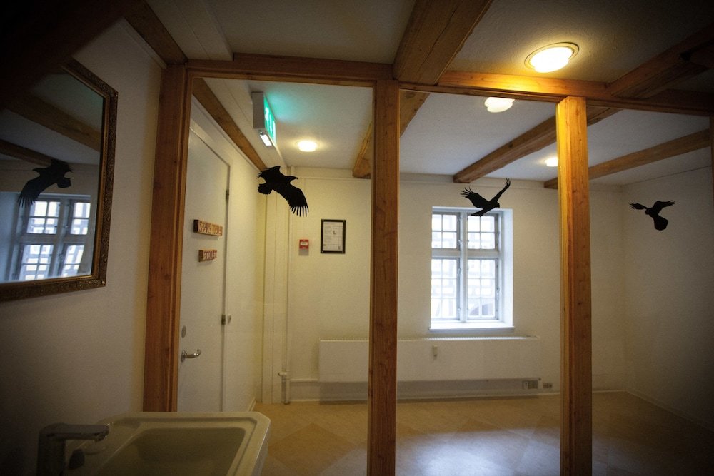 Фото Bedwood Hostel