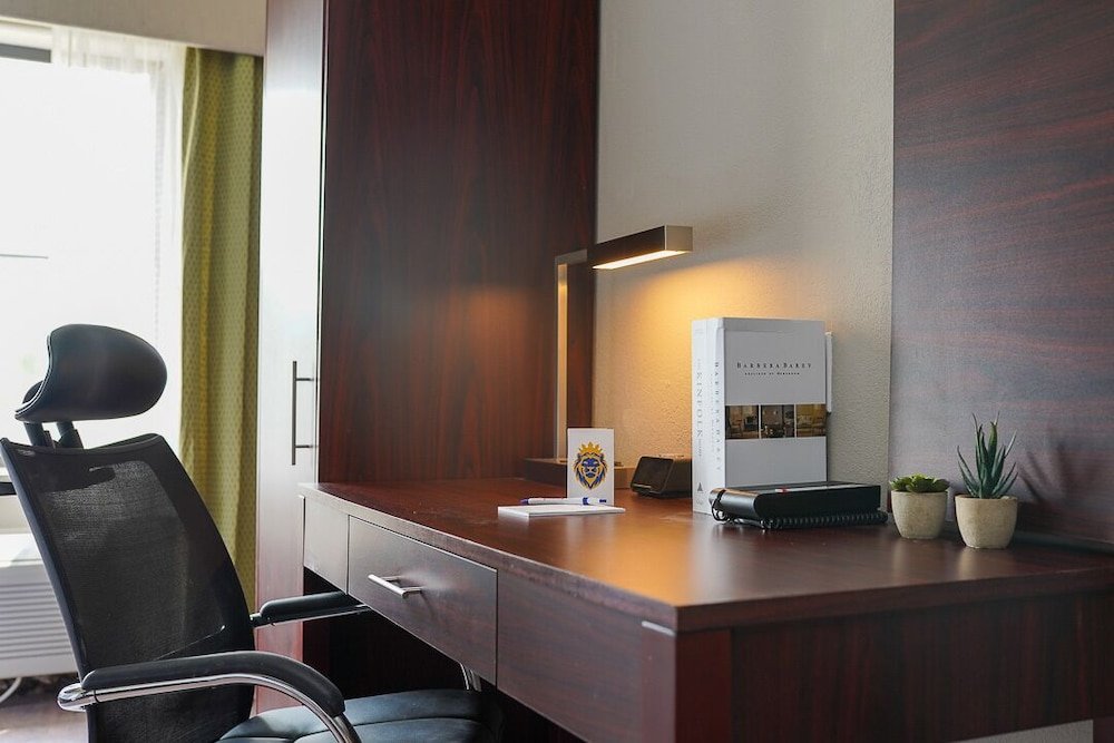 Фото The Leo Collection Detroit, Ascend Hotel Collection