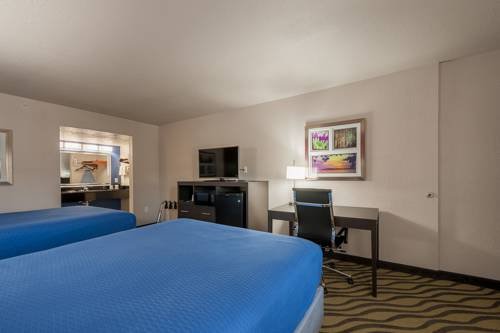 Фото Stratford House Inns - Edmond