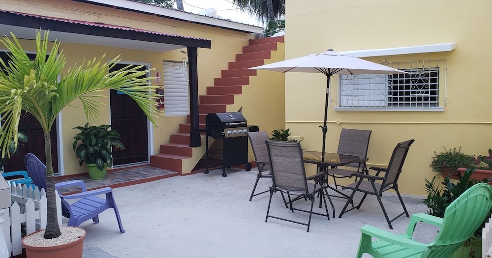 Фото Sir Angel's Guesthouse