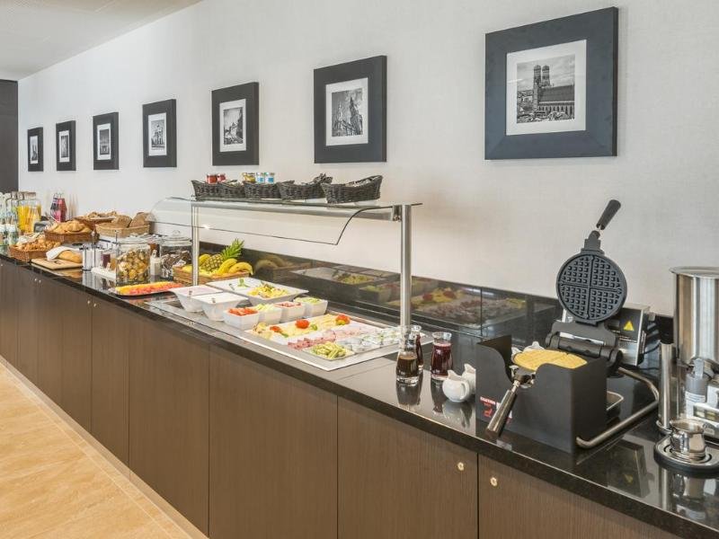 Фото Hilton Garden Inn Munich City West