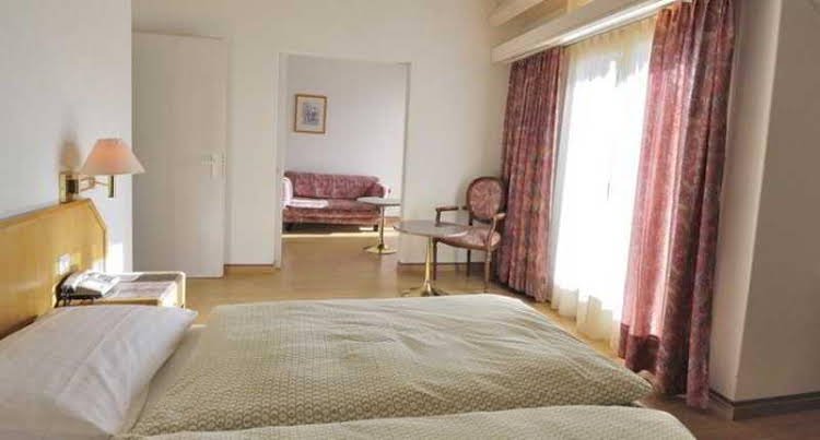 Фото LeGreen Suite Gatot Subroto