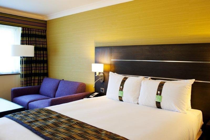 Фото Holiday Inn London Gatwick Worth