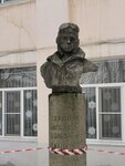 П.А. Панин (Shkolnaya Street, 11), monumento, memorial