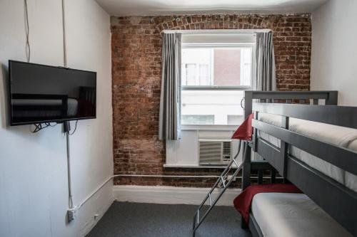 Фото The American Hotel