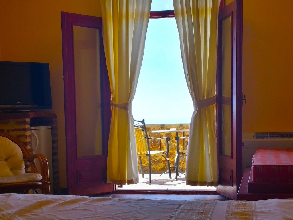 Фото Loggas Hotel