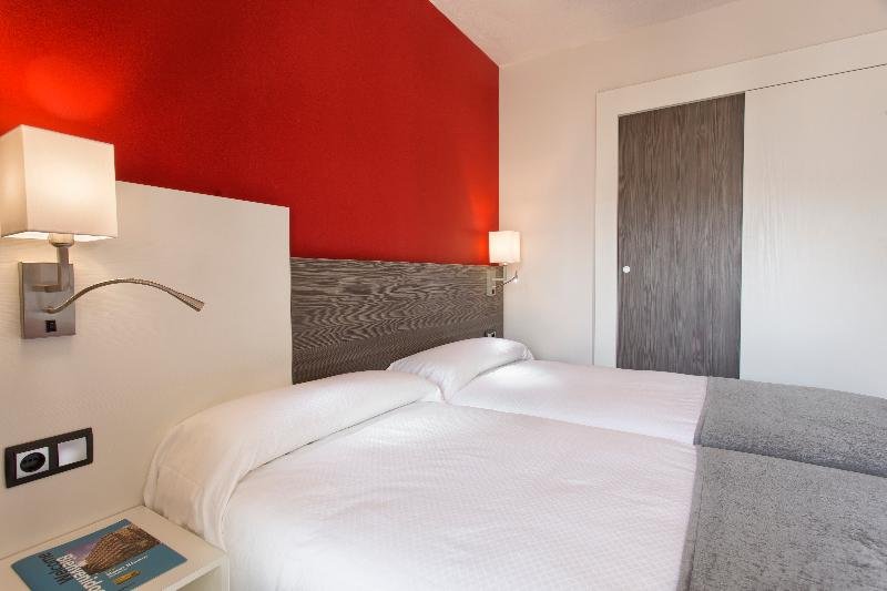 Фото Medplaya Hotel Riudor