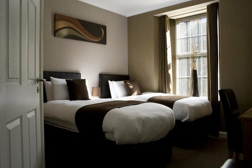 Гостиница Fairburn Hotel