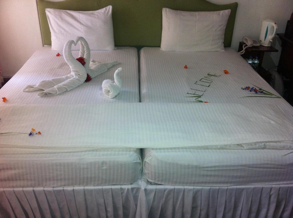 Фото Tea Bush Hotel - Nuwara Eliya