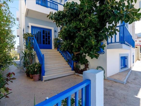 Фото Sunshine Studios & Apartments