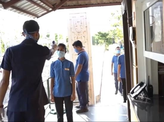 Фото Mayfair Palm Beach Resort