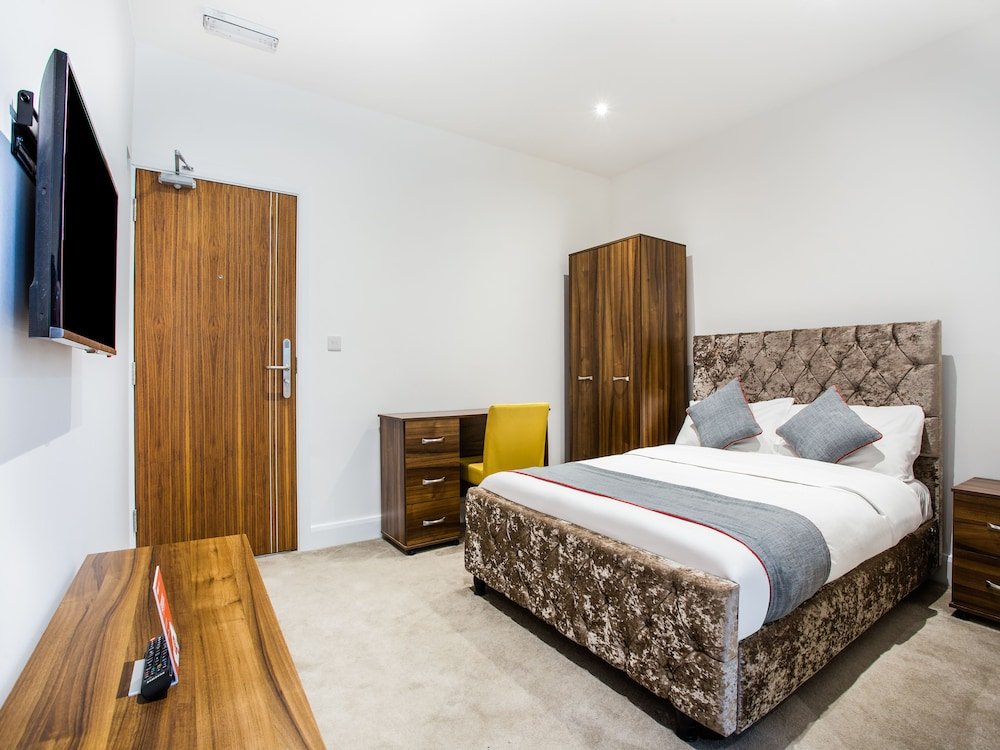 Фото Oyo The Arch, Wembly Stadium