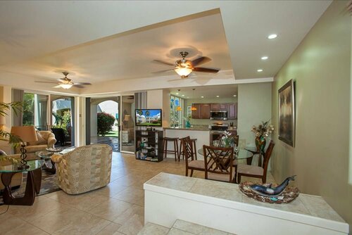 Гостиница Palms at Wailea Two Bedrooms by Coldwell Banker Island Vacations в Уэйлее