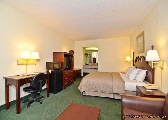 Фото Days Inn by Wyndham St George