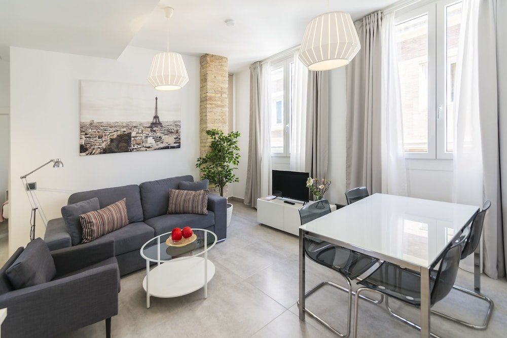 Фото Hotel La Boutique Puerta Osario