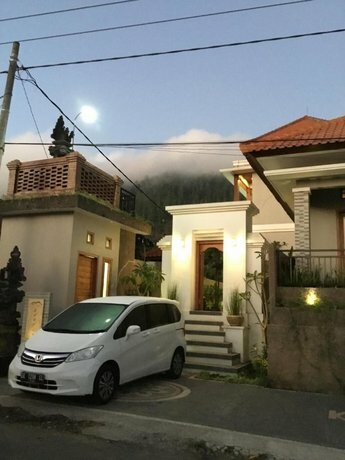 Гостиница The Villa's Kubu Sandan