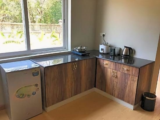 Фото Wh Hotel & Service Apartment