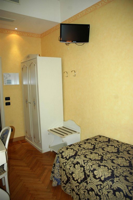 Фото Hotel Promessi Sposi