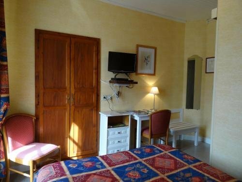 Гостиница Auberge De La Chaloire в Боне