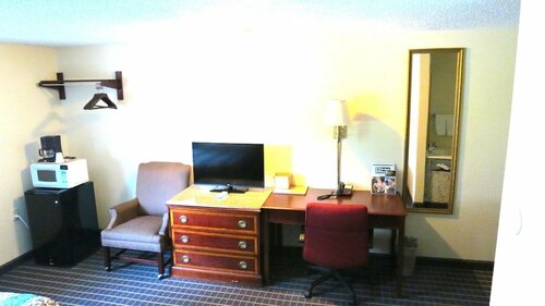 Гостиница Budget Host Airport Inn в Уотервилле
