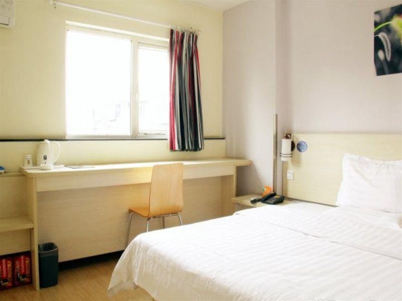 Фото 7 Days Inn Xian XI Ying Road