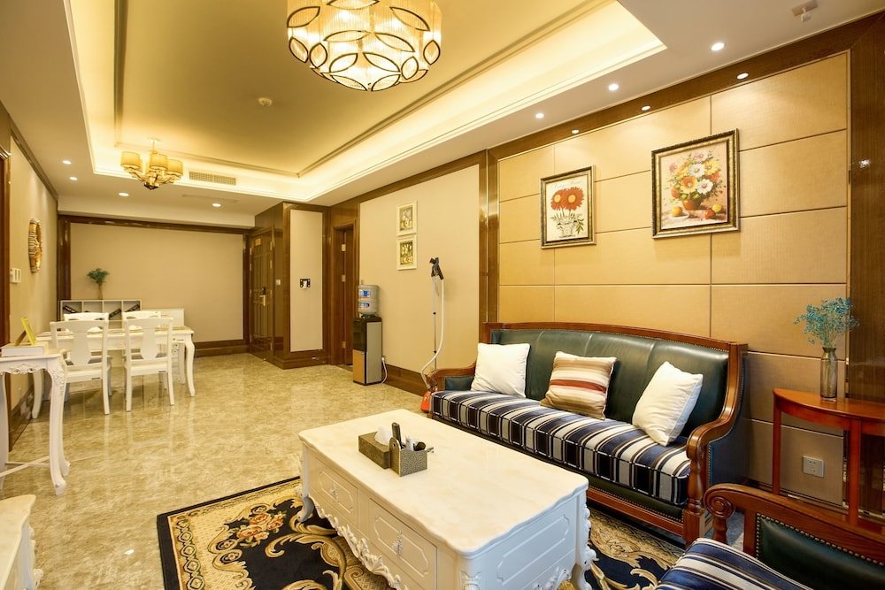 Фото Chengdu Geruihao International Apartment