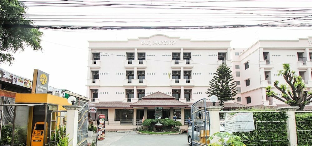 Hotel Oyo 376 Ok Home Airport, Earth, photo