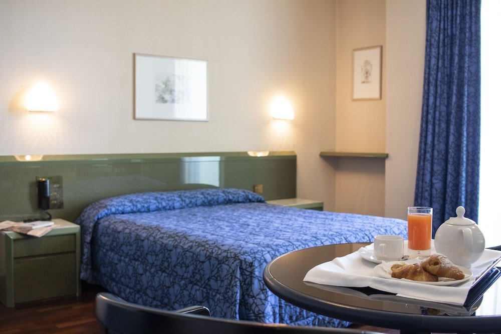 Фото Hotel Royal