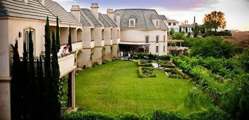 Гостиница Inn at Churon Winery в Темекуле