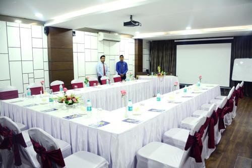 Фото Hotel Mahendra